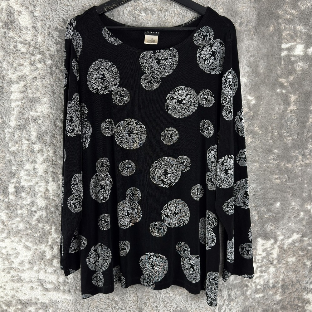 Citiknits Plus Sz 1X Medallion Print Acetate Spandex Tunic Top Black Long Sleeve